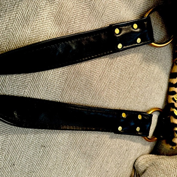 Wild Goose Cowhide Hobo - Picture 5 of 6